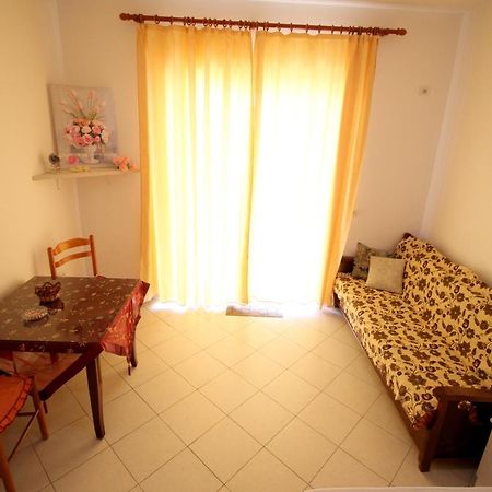 Mona'S Apartments 1 Sarandë 외부 사진