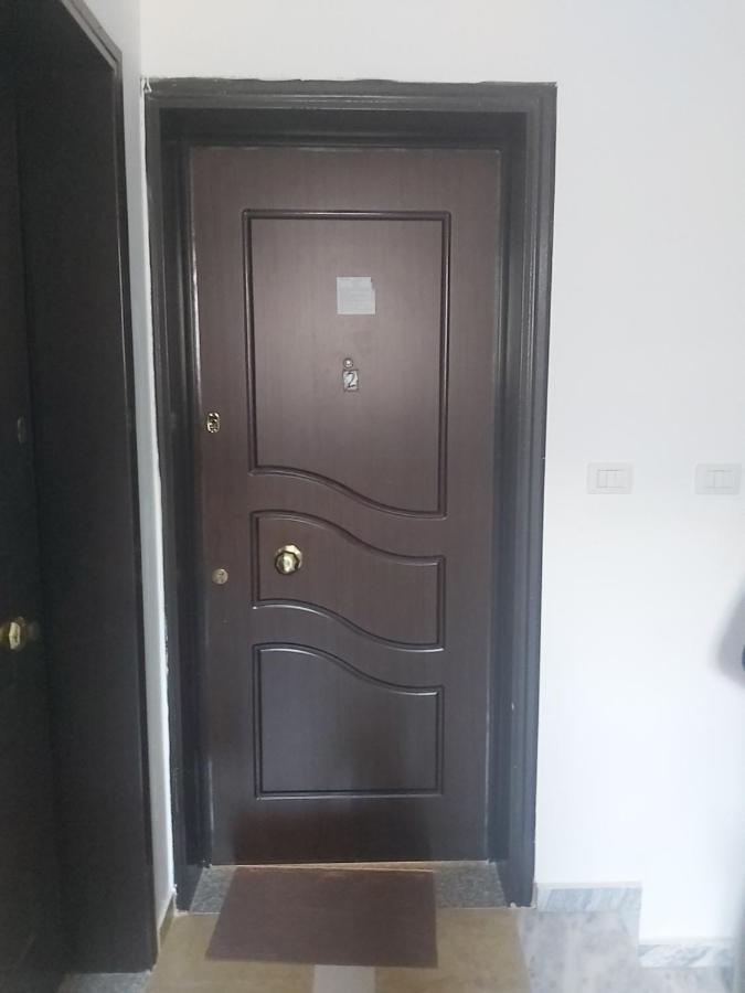 Mona'S Apartments 1 Sarandë 외부 사진